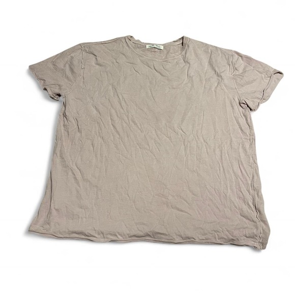 The Unbranded Brand Tops - Free people tshirt 100 percent cotton oversized t-shirt with a relaxed fit